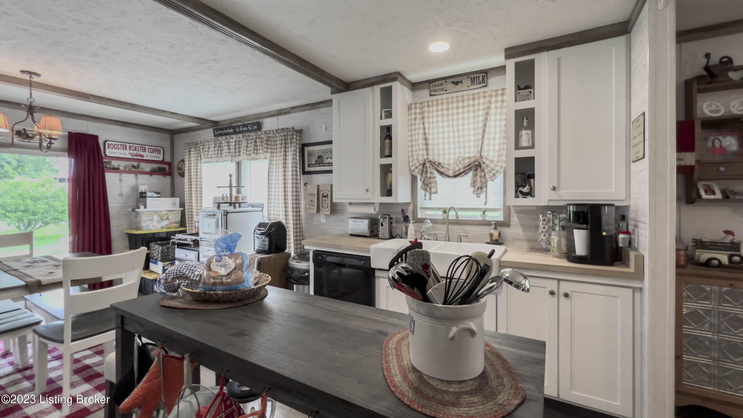 5400 Sunnyside Road Smithfield, KY 40068 - Photo 6 of 31 5400 Sunnyside Drive-109