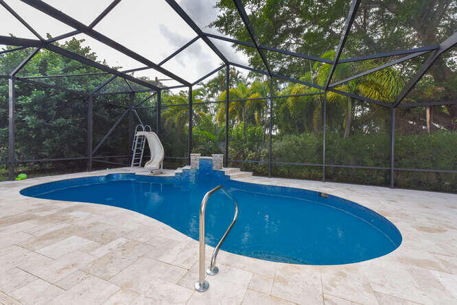20112 Back 9 Drive Boca Raton, FL 33498 - Photo 4 of 29 20112 Back 9 Dr Boca Raton FL-small-004-