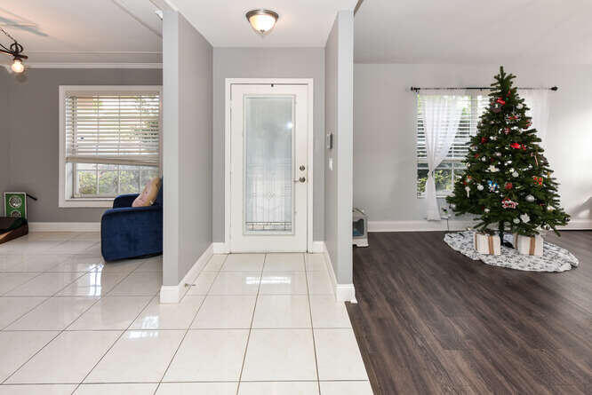 20112 Back 9 Drive Boca Raton, FL 33498 - Photo 8 of 29 20112 Back 9 Dr Boca Raton FL-small-008-