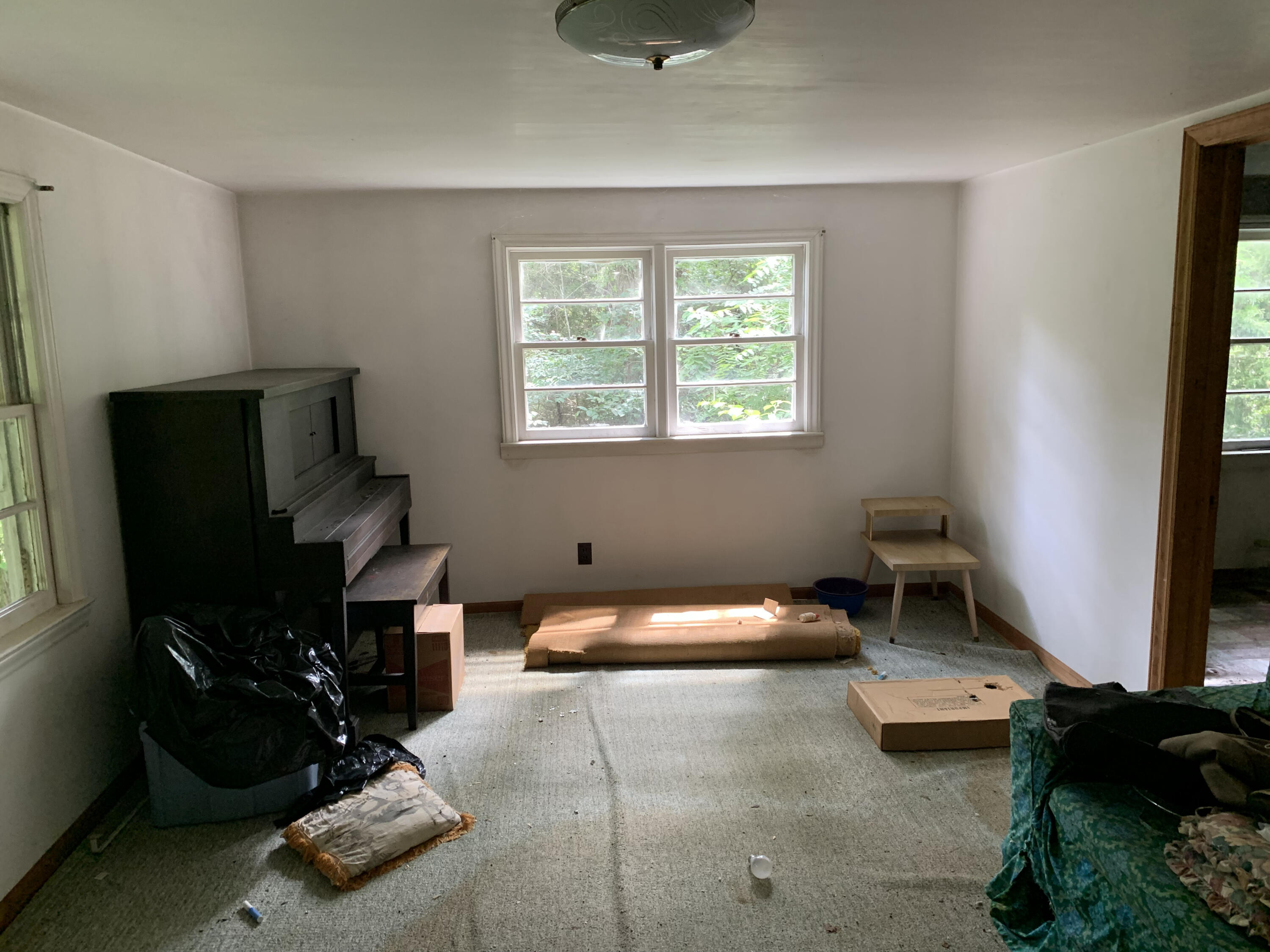 6912 Plank Road Buchanan, VA 24066 - Photo 24 of 26 Family Room