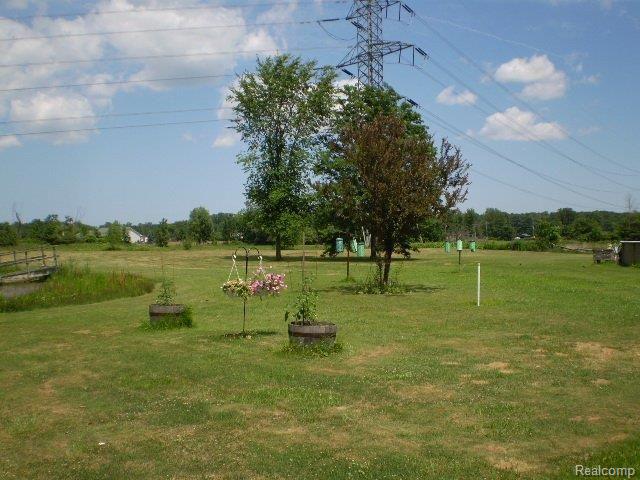 2895 Ellsworth Road Columbus, MI 48063 - Photo 10 of 10 P6260742.JPG