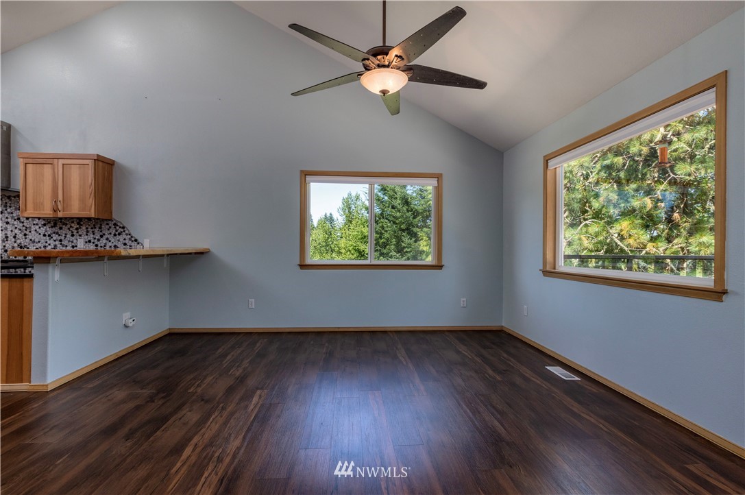 14421 Solberg Road Southeast Yelm, WA 98597 - Photo 13 of 32 Gallery Image 13