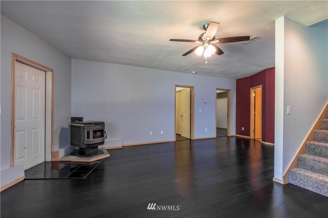 14421 Solberg Road Southeast Yelm, WA 98597 - Photo 17 of 32 Gallery Image 17