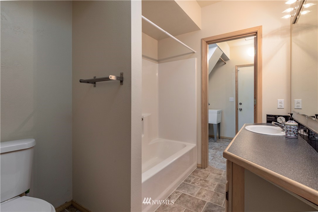 14421 Solberg Road Southeast Yelm, WA 98597 - Photo 20 of 32 Gallery Image 20