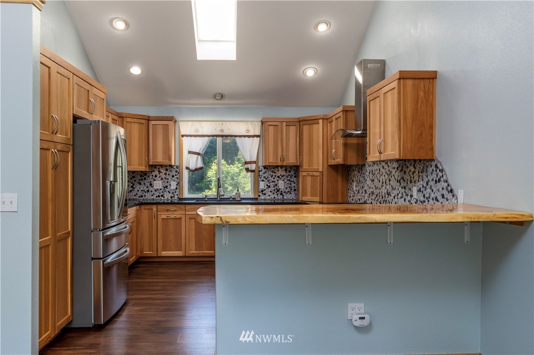 14421 Solberg Road Southeast Yelm, WA 98597 - Photo 10 of 32 Gallery Image 10