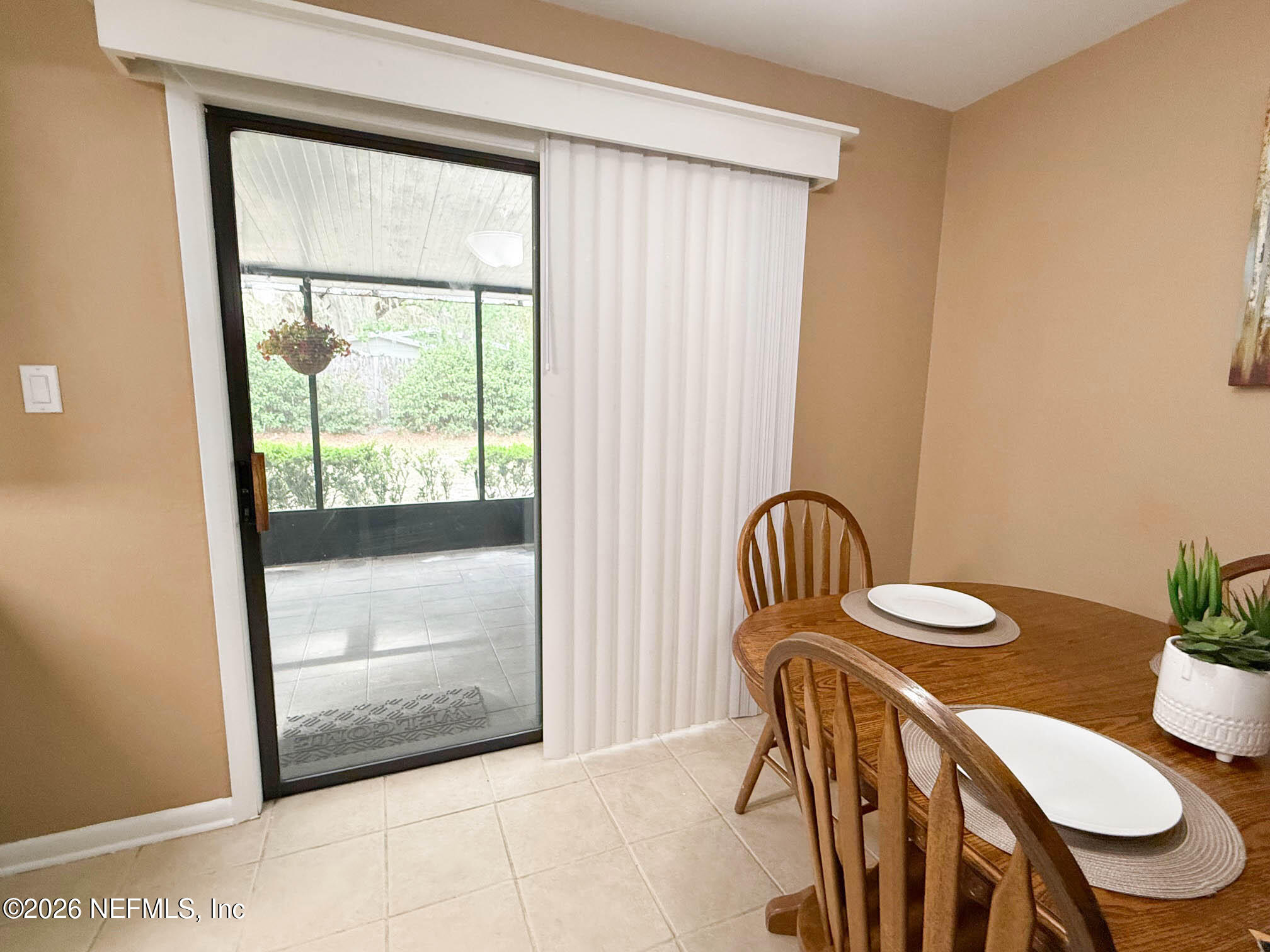 22620 Southeast Hawthorne Road Hawthorne, FL 32640 - Photo 21 of 28 a view of balcony with wooden floor