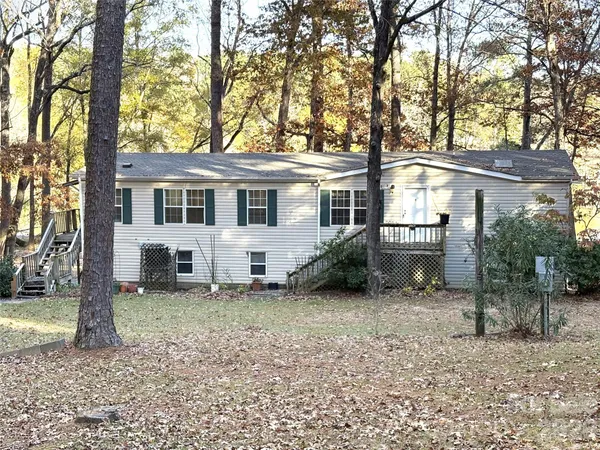 $325,000 | 2236 White Heron Road, Liberty Hill, SC 29074