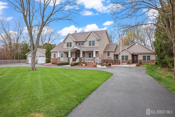 $2,000,000 | 13 Fox Run, Monroe Township, NJ 08831