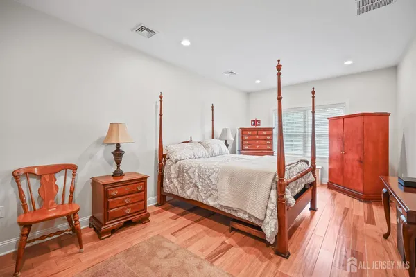 $2,000,000 | 13 Fox Run, Monroe Township, NJ 08831