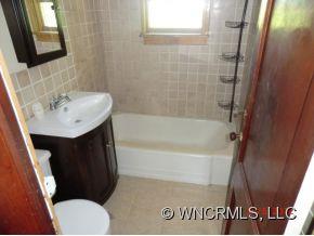 190 Crossroad Hill Road Canton, NC 28716 - Photo 3 of 12