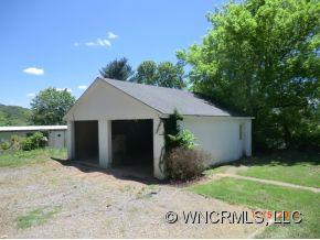 190 Crossroad Hill Road Canton, NC 28716 - Photo 6 of 12