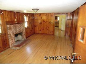 190 Crossroad Hill Road Canton, NC 28716 - Photo 10 of 12