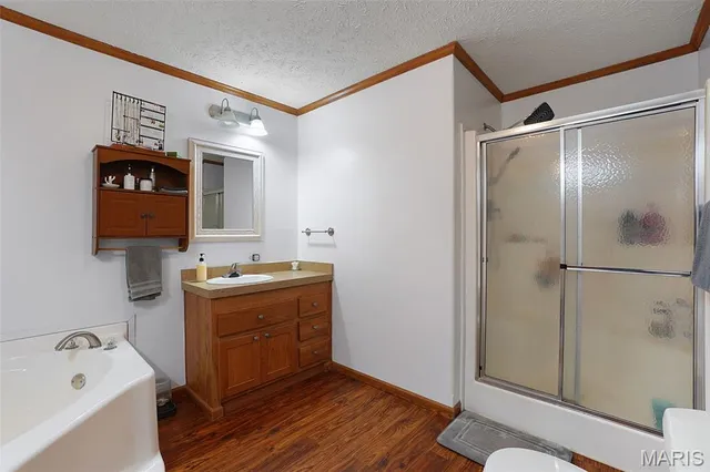 $315,000 | 10740 Lakeshore Drive, Blackwell, MO 63626