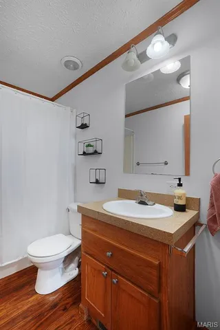 $315,000 | 10740 Lakeshore Drive, Blackwell, MO 63626