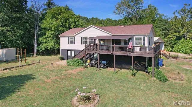 $315,000 | 10740 Lakeshore Drive, Blackwell, MO 63626