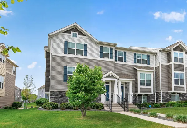 $440,000 | 11515 82nd Avenue North, Maple Grove, MN 55369