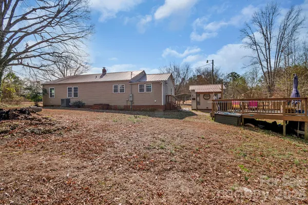 a view of house with a outdoor space