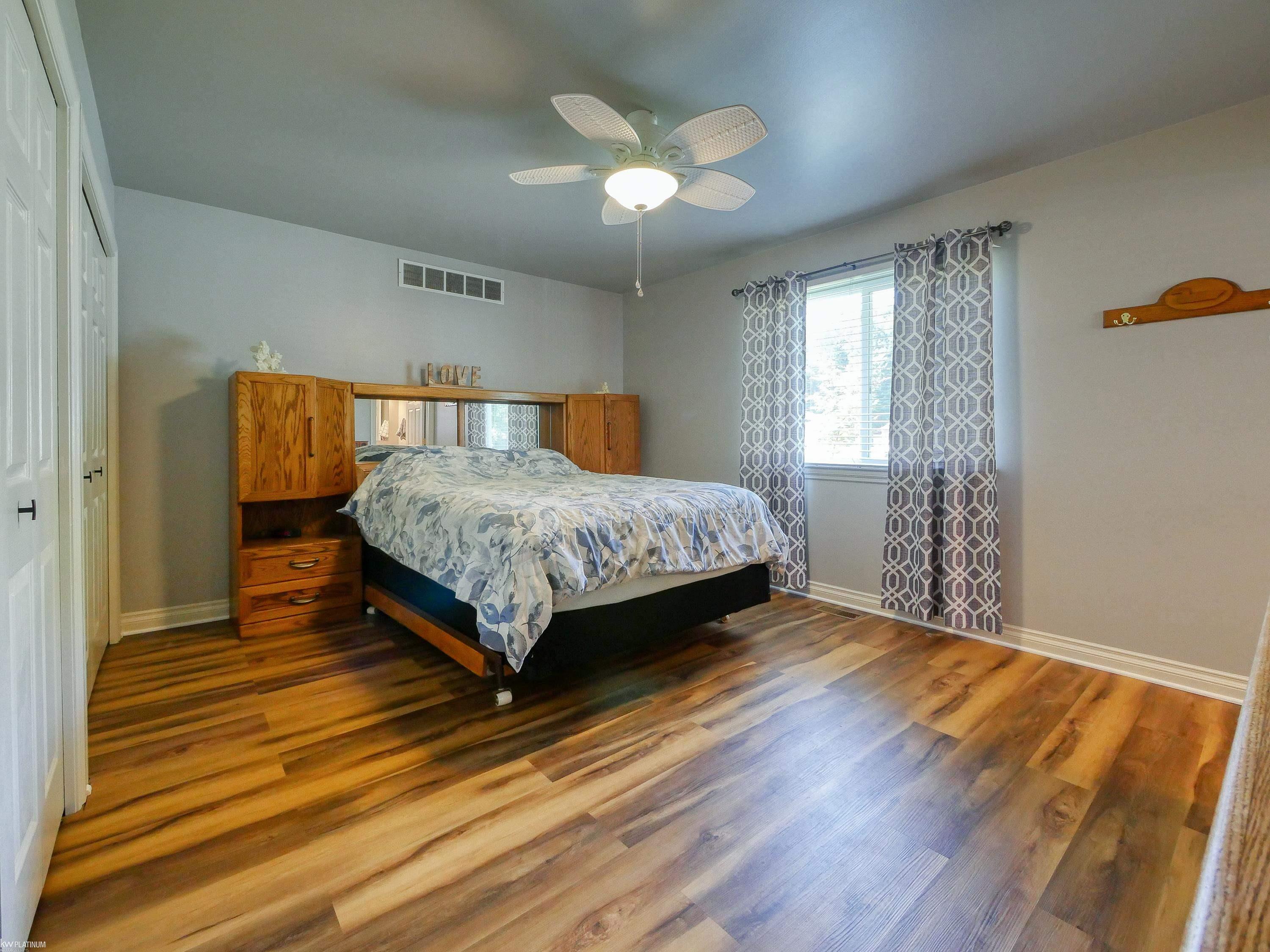 9532 Amy Road Algonac, MI 48001 - Photo 29 of 33 50119281-29.JPG