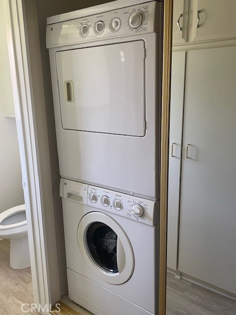 852 Ronda Mendoza, Unit Q Laguna Woods, CA 92637 - Photo 8 of 20 a utility room with dryer and washer