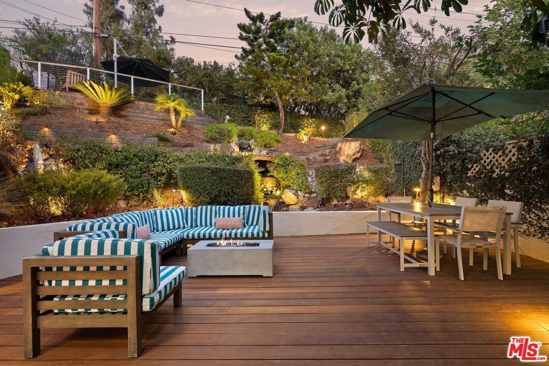 680 Glenmore Boulevard Glendale, CA 91206 - Photo 2 of 15