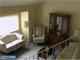381 Jackson Road Mantua, NJ 08051 - Photo 4 of 12 Living Room