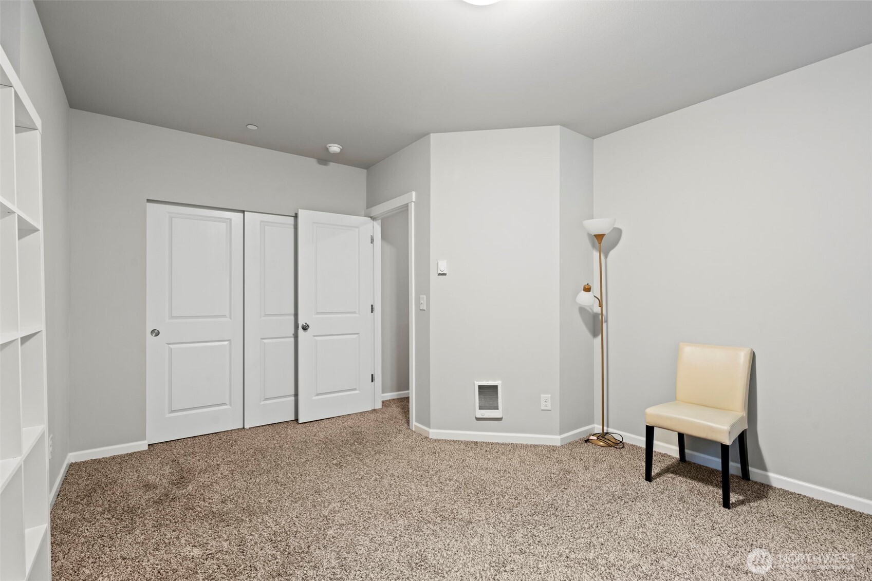 1916 Northeast 24th Street Renton, WA 98056 - Photo 34 of 40 Gallery Image 34