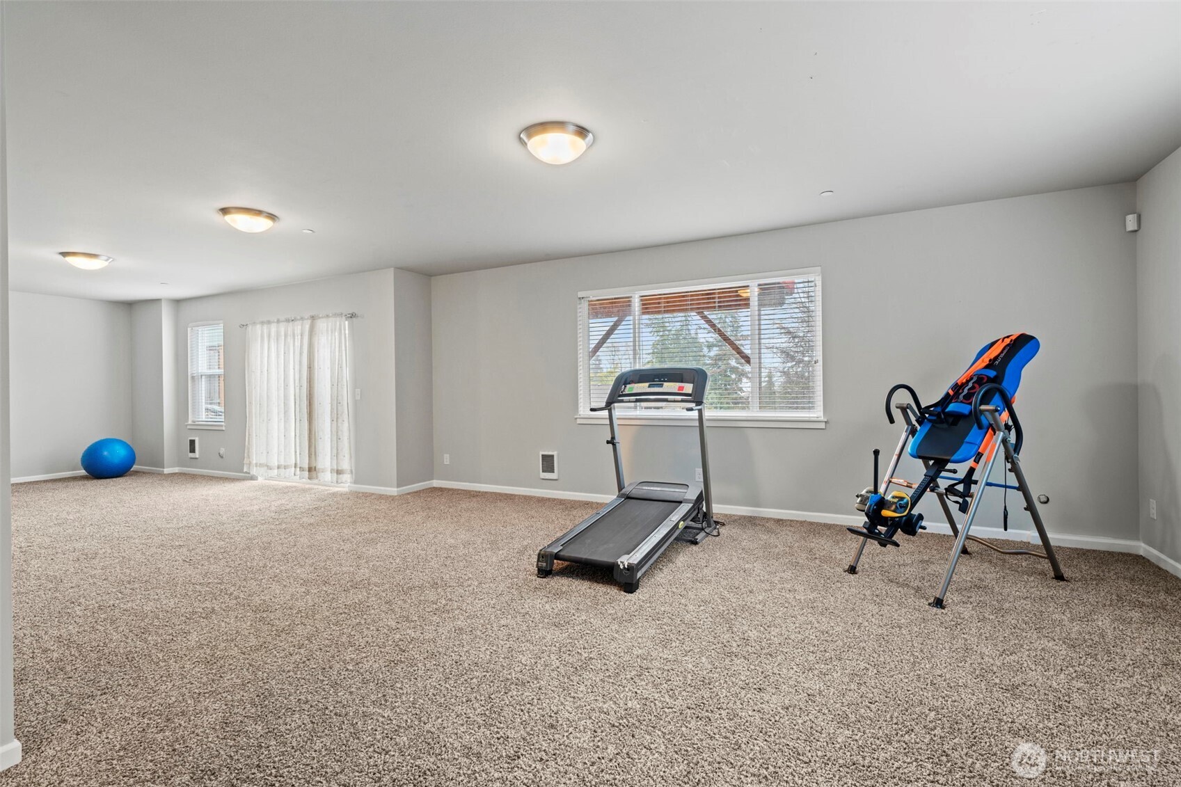 1916 Northeast 24th Street Renton, WA 98056 - Photo 38 of 40 Gallery Image 38