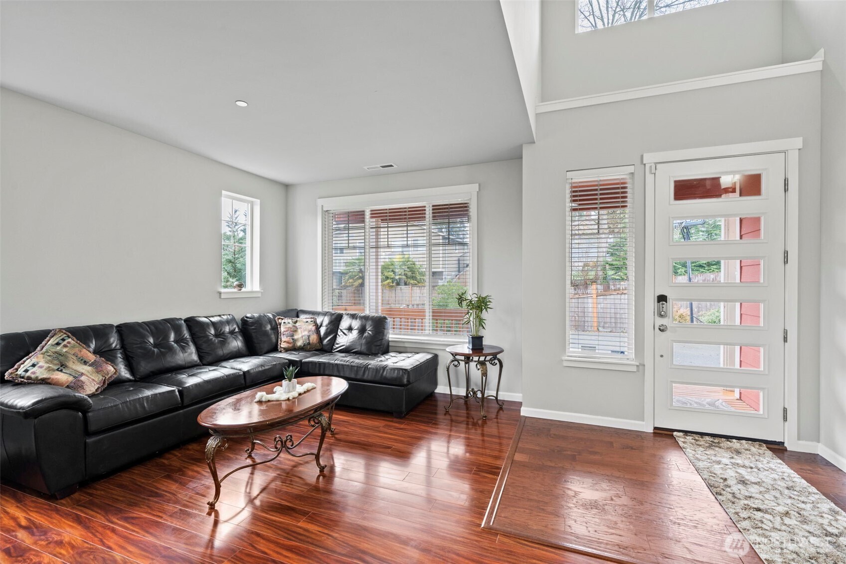 1916 Northeast 24th Street Renton, WA 98056 - Photo 5 of 40 Gallery Image 5