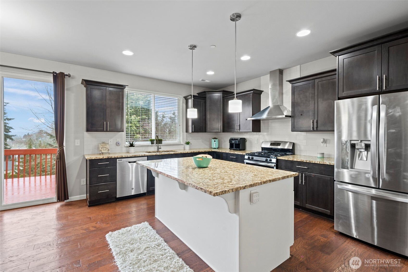 1916 Northeast 24th Street Renton, WA 98056 - Photo 8 of 40 Gallery Image 8