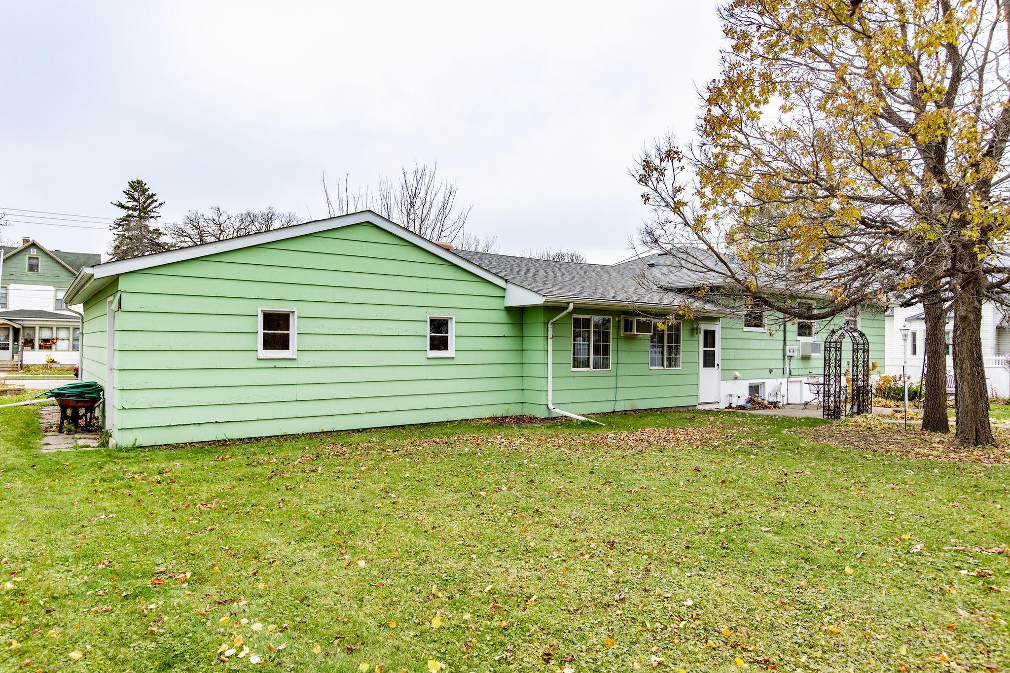 515 3rd Street Southeast Valley City, ND 58072 - Photo 5 of 70