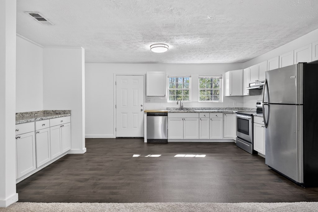 764 Hood Road Talking Rock, GA 30175 - Photo 13 of 58 Duplex 1 kitchen/coffee bar/dining area