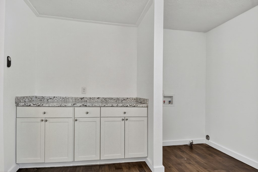 764 Hood Road Talking Rock, GA 30175 - Photo 19 of 58 Duplex 1 coffee bar/laundry area