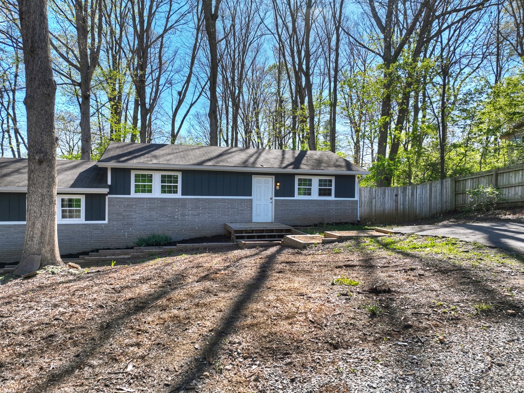 764 Hood Road Talking Rock, GA 30175 - Photo 30 of 58 Duplex 1 front and driveway/parking