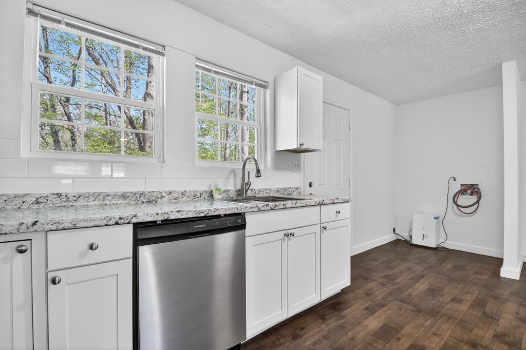 764 Hood Road Talking Rock, GA 30175 - Photo 39 of 58 Duplex 2 kitchen and laundry area