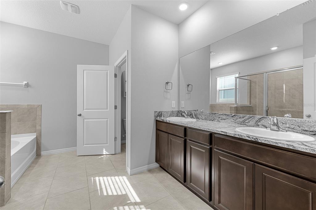 8635 Bower Bass Circle Wesley Chapel, FL 33545 - Photo 29 of 60