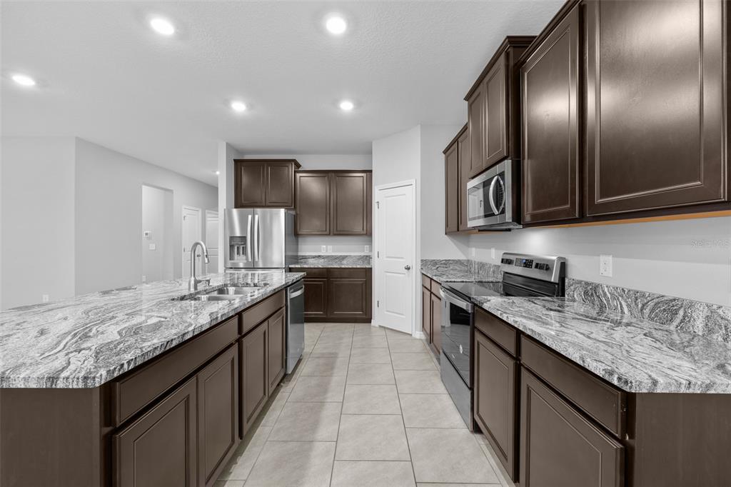 8635 Bower Bass Circle Wesley Chapel, FL 33545 - Photo 34 of 60