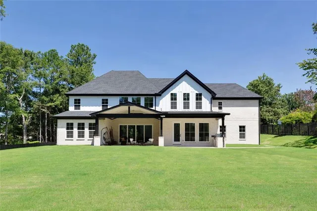 $1,999,999 | 3275 Smithtown Road, Suwanee, GA 30024