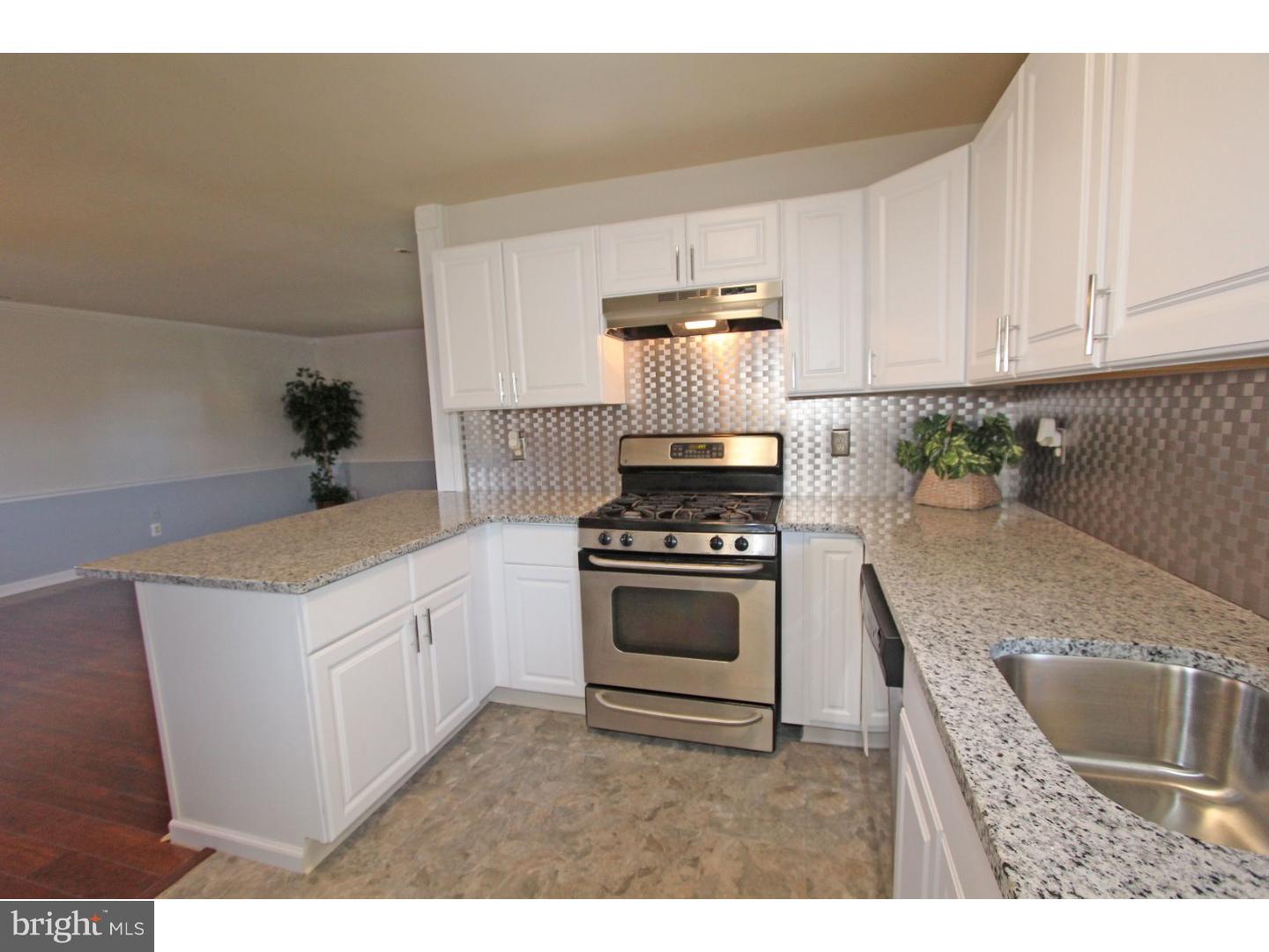 253 Andover Road Fairless Hills, PA 19030 - Photo 6 of 16 Kitchen