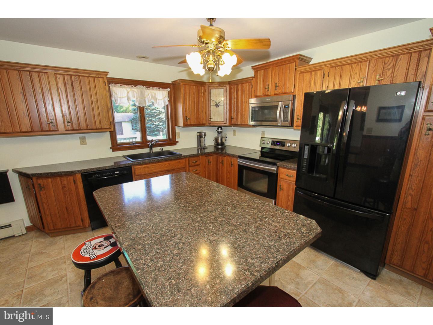 5190 Oley Turnpike Road Reading, PA 19606 - Photo 8 of 25 Gallery Image 8