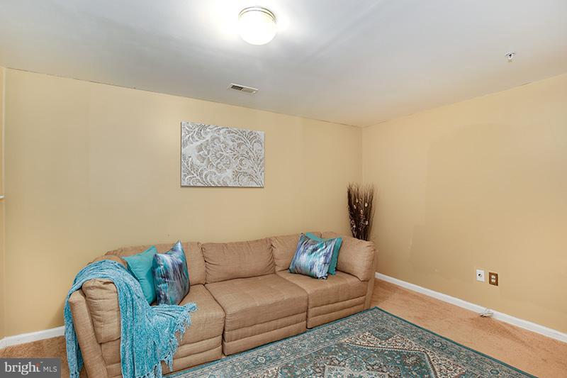 6531 Ridgeborne Drive Baltimore, MD 21237 - Photo 25 of 30 Bedroom