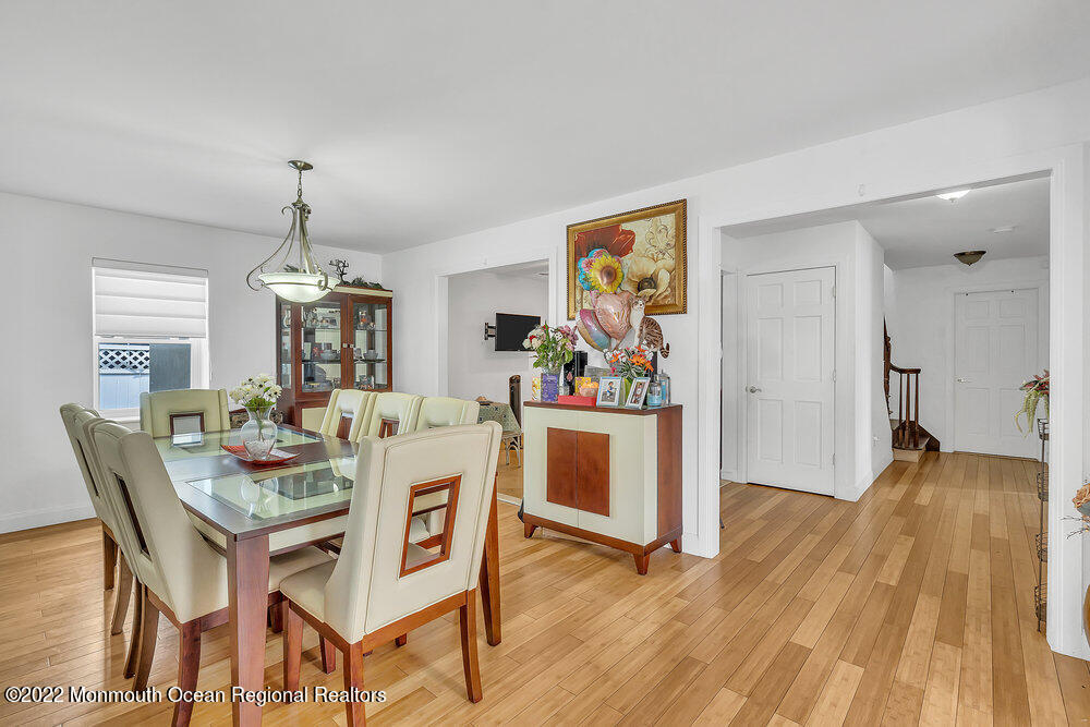 281 Ruth Lane Cliffwood, NJ 07721 - Photo 2 of 20 009_dsc00518