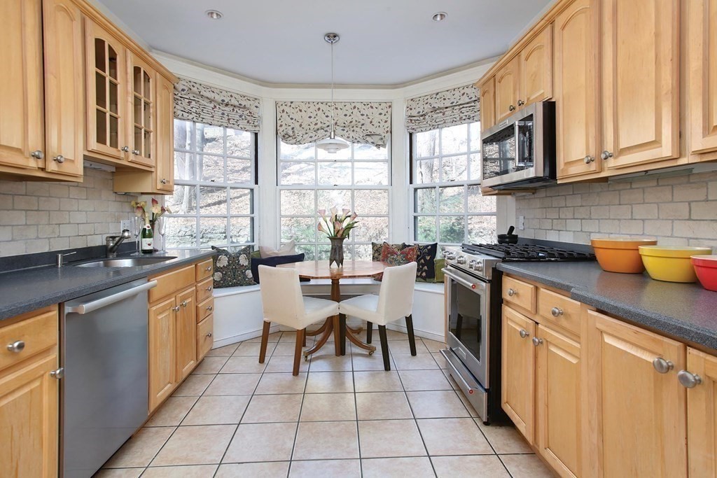 1514 Beacon Street, Unit 34 Brookline, MA 02446 - Photo 9 of 15