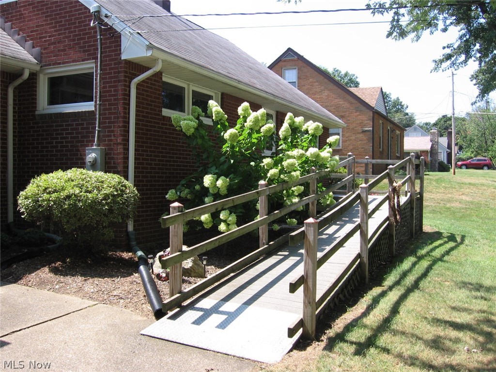 4550 7th Street Northwest Canton, OH 44708 - Photo 2 of 33 Gallery Image 2