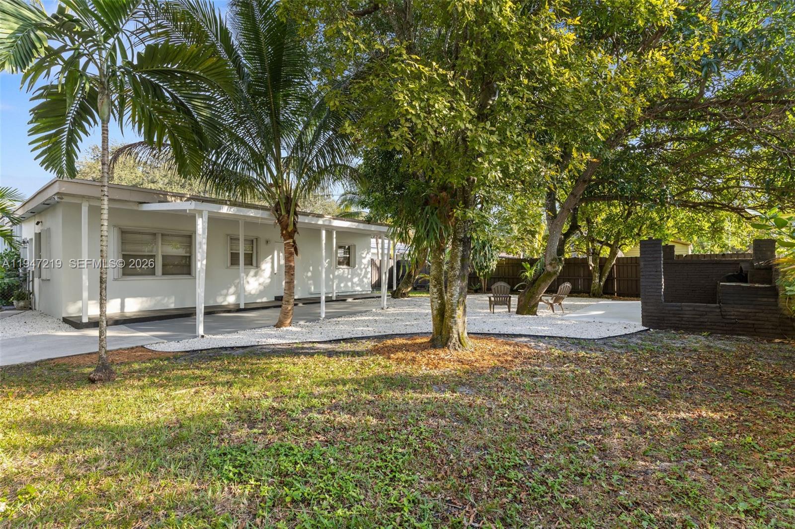 550 Cardinal Street Miami Springs, FL 33166 - Photo 21 of 33 Large Hedged Corner Lot
