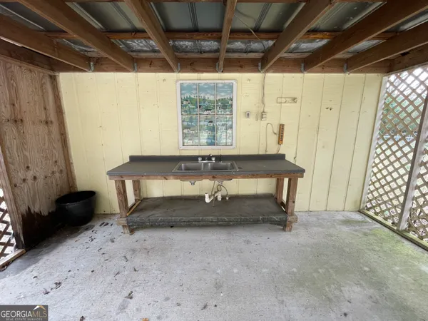 $285,000 | 492 Georgia Highway 26 East, Cochran, GA 31014