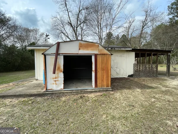 $285,000 | 492 Georgia Highway 26 East, Cochran, GA 31014