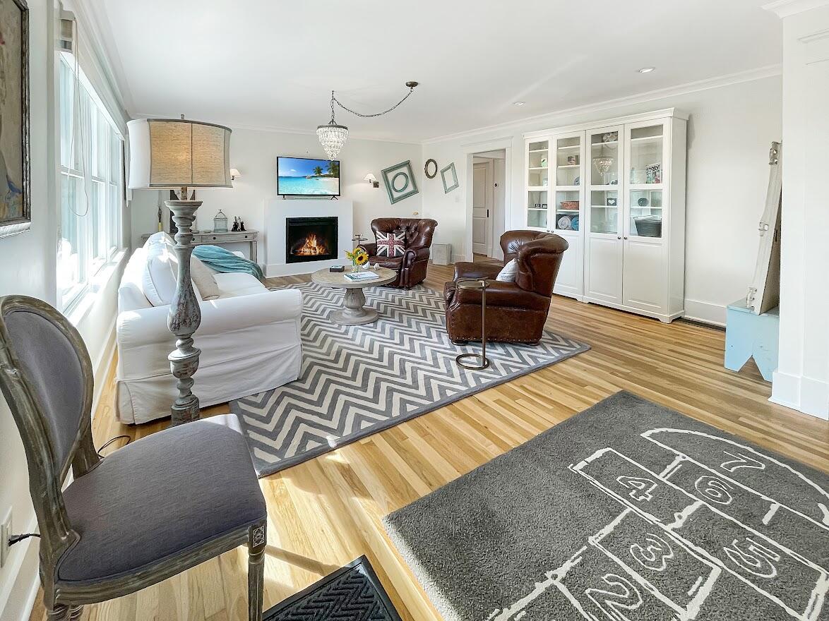 18312 Avery Road Three Oaks, MI 49128 - Photo 3 of 12 Living Sept 3