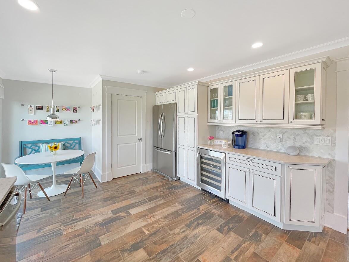 18312 Avery Road Three Oaks, MI 49128 - Photo 5 of 12 Kitchen other side