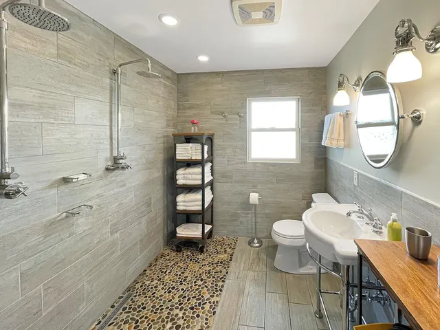 $2,400 | 18312 Avery Road, Three Oaks, MI 49128