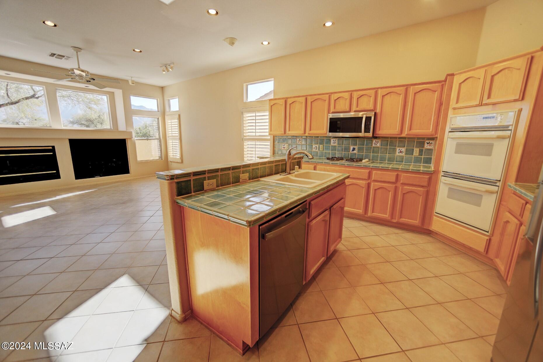13560 North Pima Spring Way Tucson, AZ 85755 - Photo 15 of 31